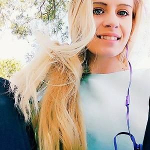 Meet your Posher, Denise